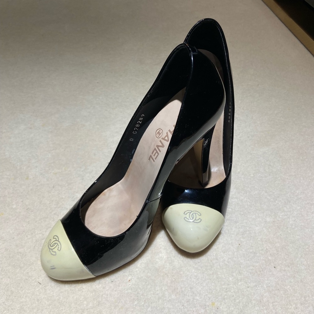 Chanel Escarpini Pumps